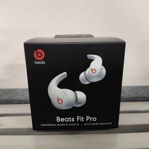 Beats By Dr. Dre Beats Fit Pro White True Wireless Noise Canceling Earbuds